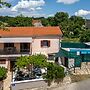 House Papinka With Private Pool & Garden