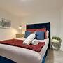 Southsea Apartment-Parking-Pool-Hot tub