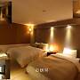 RIVER HOTEL NAMWON