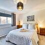 Host Stay Lion Court