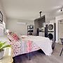 2 Mi to Oasis Golf Club: Pet-friendly Retreat