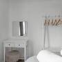 Host Stay Galley Lodge