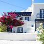 Prokopios Cottage Cycladic Home a Walk to Beach