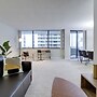 Modern Apt Near Airport & Metro