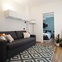 Modern Apt Next to M3 Metro, Milan