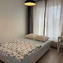 Room-cozy 3 Bedroom Apartment in Heart o