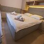 Charming Two-bedroom Mobile Homes Drage