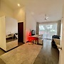 Beautiful Spacious Loft 2 Bedrooms 2 Full Baths 2 car Garage in Downto