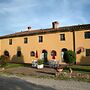 Apartment With Shared Pool in Guasticce