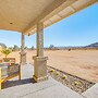 12 Mi to Joshua Tree NP: Desert Retreat w/ Views!