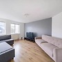 2br-sleeps6-parking-garden-nearlondon