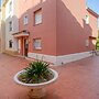 Charming Apartment Near Beach