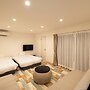 KAWAZU BEACH HOUSE BLUE MOON