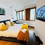 Beautiful one bedroom w balcony&parking