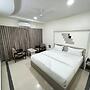 SR Hotel