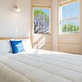 Geoje Peugeot Gomsol Petfriendly Pension