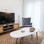 Fresh Urban Apt with Balcony in Zografou