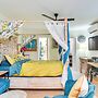 3 Mi to Vinoy Park: St Petersburg Gem w/ Patio!