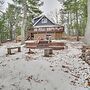 Lake Access & Dock: Remote Mio-area Cottage