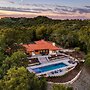Rancho Robles by Avantstay Vineyard Villa w Views Pool Privacy