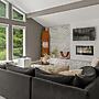 The Evergreen Escape by Avantstay Modern Cabin w Volleyball Court Hot 
