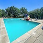 Kemper's Cabin in the Ozarks - Onsite Amenities