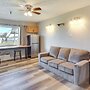 Golf, Shop, Tour & More: Oakland City Apartment