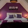 4br-sleeps8-privategarden-freeparking