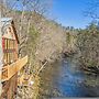 Very Secluded Breathtaking Riverfront Game Room