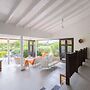 Blue Bay s Tropical Escape