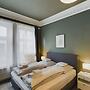 Art Apartments