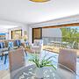 Charming 2BR Lagoon-view Steps To Siesta Key Beach