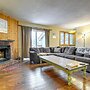 < 1 Mi to Mt Snow: Charming Condo w/ Fireplace