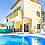 Camelia in Llafranc With 4 Bedrooms and 3 Bathrooms