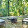 1/2 Mi to Ogunquit Beach: Maine Home w/ Deck!