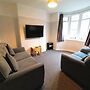 2-bed Darlington Townhouse, Garden & Free Parking