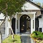 Family Luxury Home With Pool in Mcallen Near by Hospitals and Stores