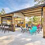 6 Mi to Navarre Beach: Home w/ Large Covered Porch