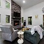 Whispering Retreat Sleeps 4