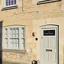 Stylish 2-bed House in Stamford Town Centre