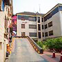 Ai-Royal Hotel & Suites