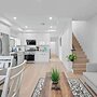 Not Affected by the Fire/modern 5BR Home With Full Amenities & Parking