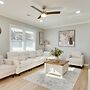 17 Mi to Dtwn: Family Home in North Charleston