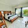 SEJATI VILLAS PETITENGET
