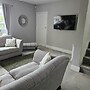 The Sweetbriar Cottage3 Bedroom House in Leeds