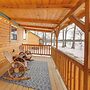 28 Mi to Downtown Louisville: Serene Farm Getaway
