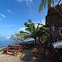 Maryan Moyo Bungalows and resto