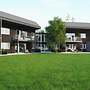 NEW Duplex Apartment Near the City With Free Private Parking