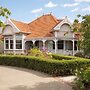 Anglesea House Inn