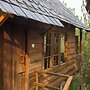 Alaya Stays Suro Woodcrest Chalet